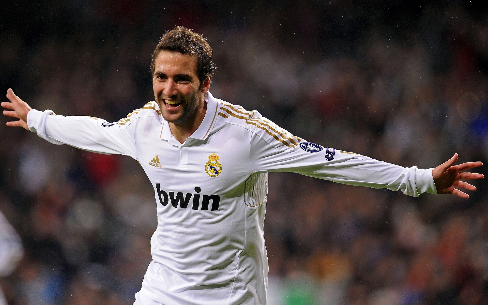 竞争激烈!欧洲足球冠军联赛四分之一决赛即将开始